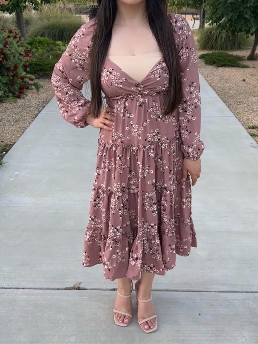 Source Unknown Rose-Mauve Floral Tiered Midi Dress